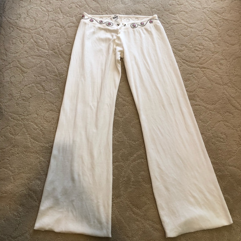 White velvet Ankh sweats size large. New w tag